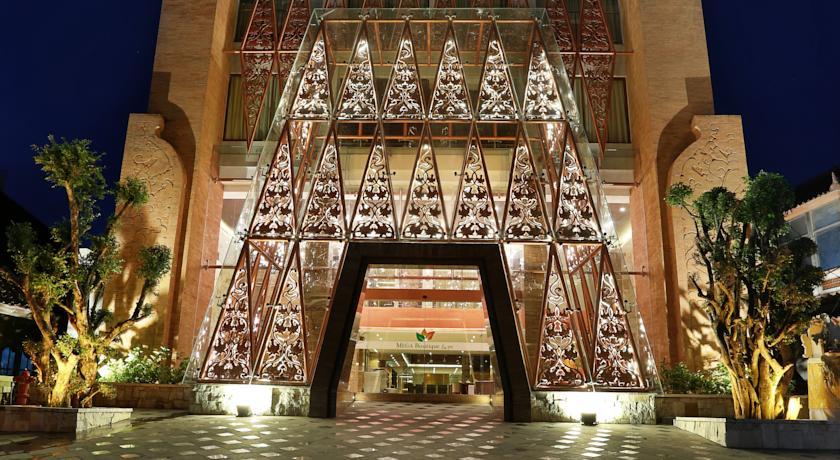 Mega Boutique Hotel Kuta Lombok Exterior foto