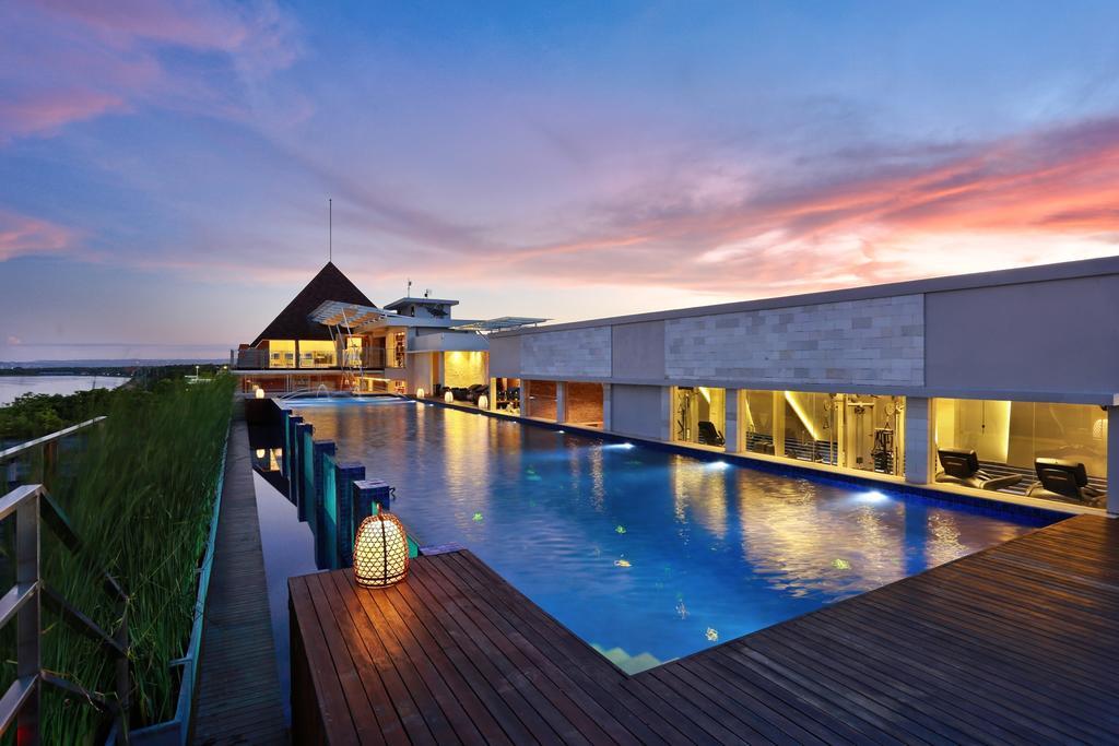 Mega Boutique Hotel Kuta Lombok Exterior foto